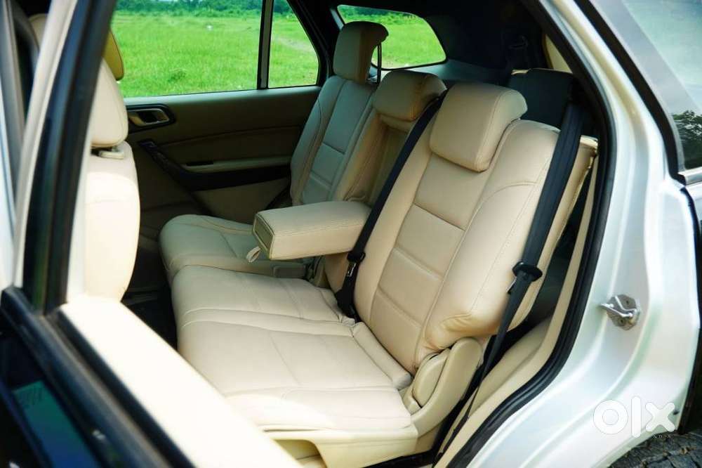 Ford Endeavour 3.2 Titanium At 4x4, 2016, Diesel