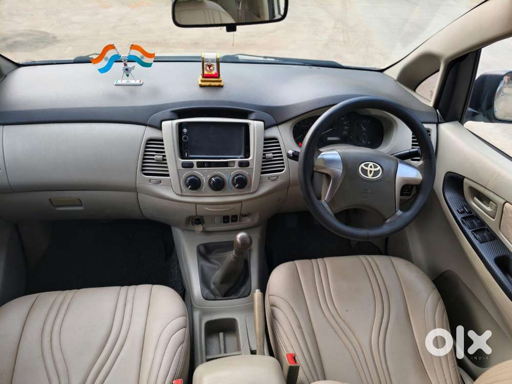 Toyota Innova [2013-2016] 2.5 G4 8 Str, 2014, Diesel