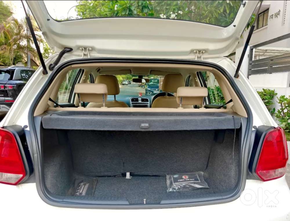 Volkswagen Polo Petrol Highline 1.2l, 2016, Petrol