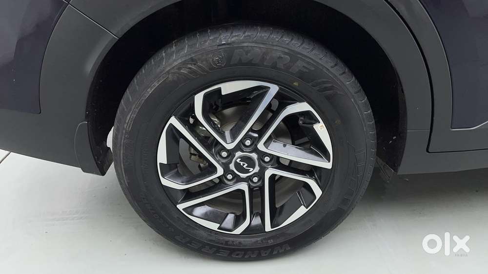 Kia Carens 1.5 Luxury Plus Turbo Dct 7 Str, 2023, Petrol