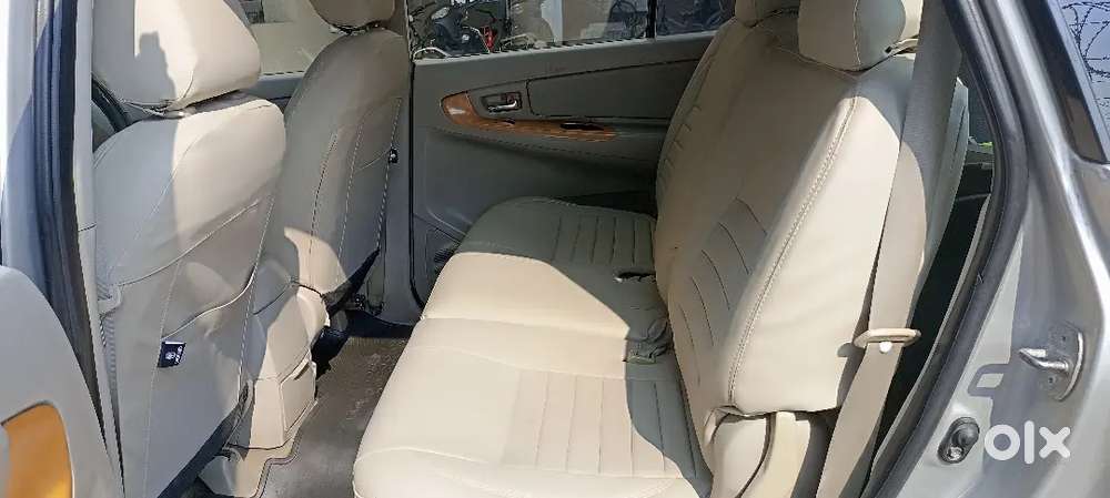 Toyota Innova 2010 Diesel Well Maintained. Rc Valid 2030.