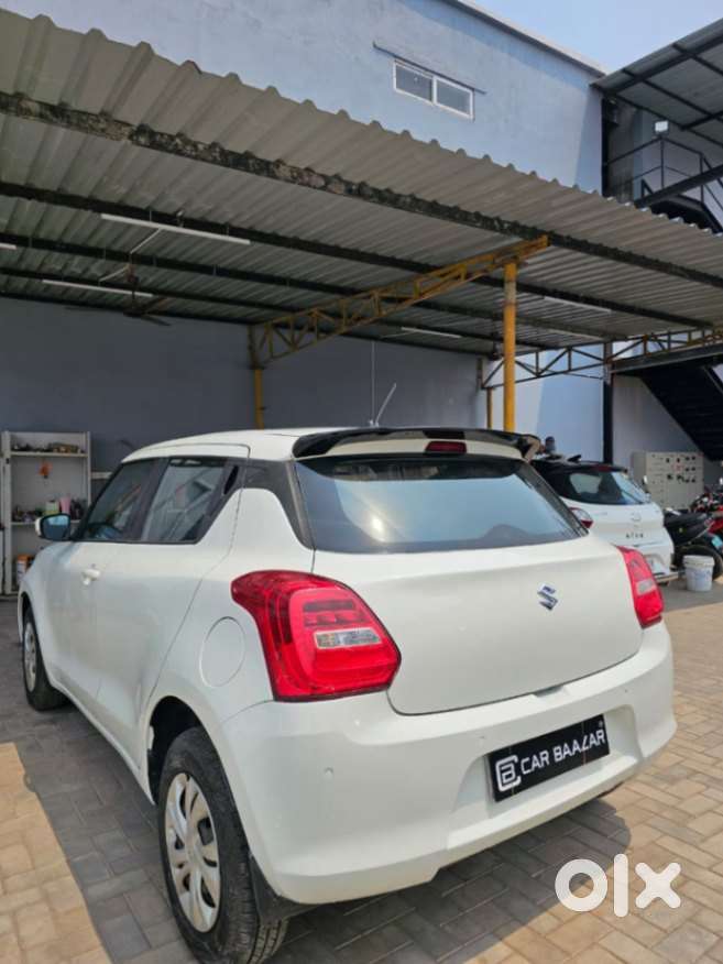 Maruti Suzuki Swift Vxi + Manual, 2019, Petrol