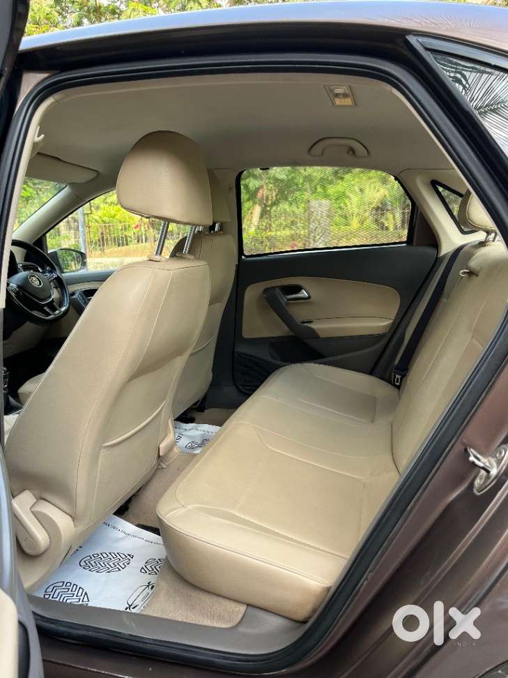 Volkswagen Vento 1.6 Highline, 2016, Petrol