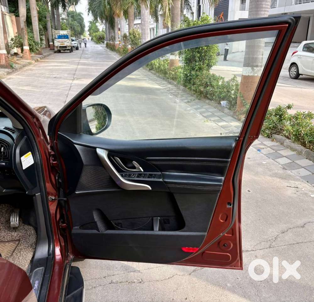 Mahindra Xuv500 W11 Option, 2018, Diesel