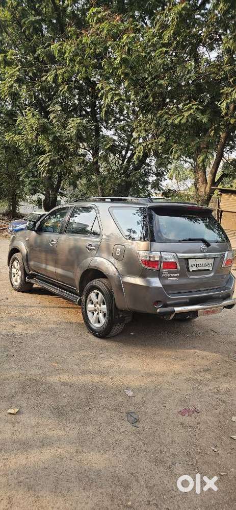 Toyota Fortuner 3.0 4x4 Manual, 2011, Diesel
