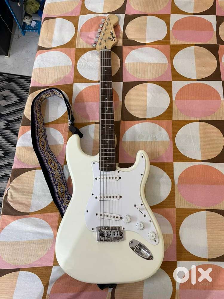 Mint Condition Fender Squier Bullet Stratocaster (Arctic White)