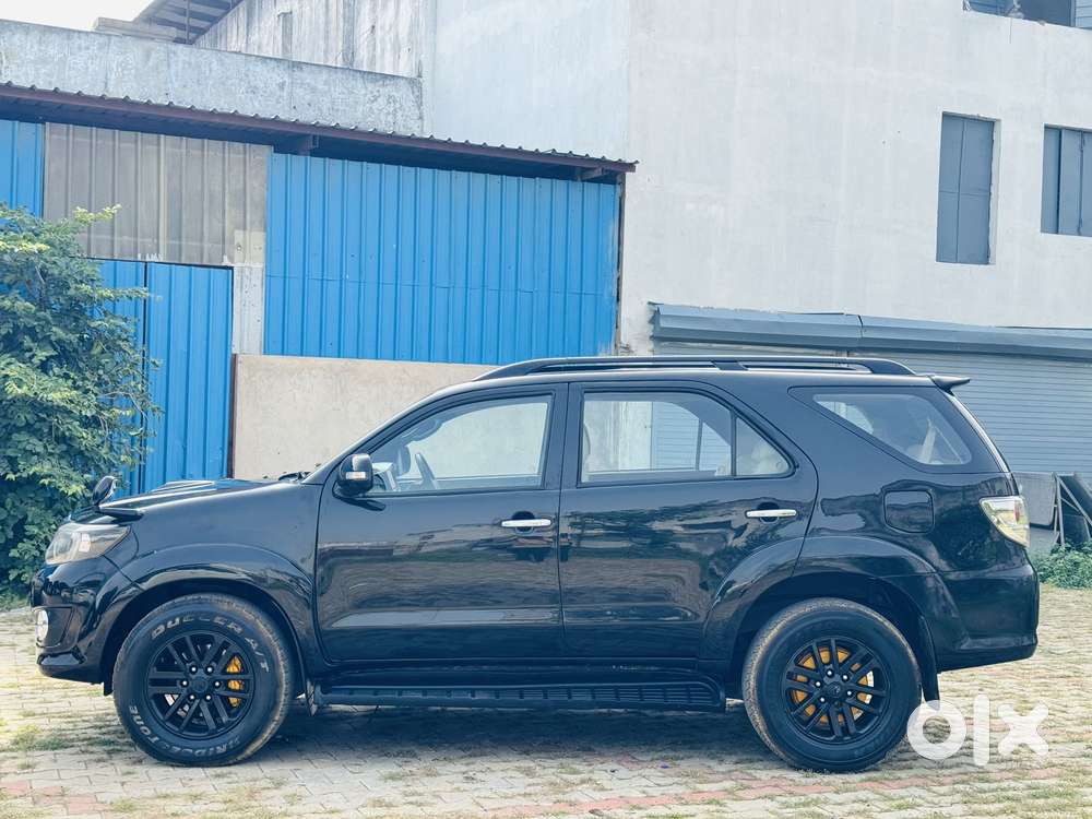 Toyota Fortuner 2011-2016 4x2 Manual, 2013, Diesel