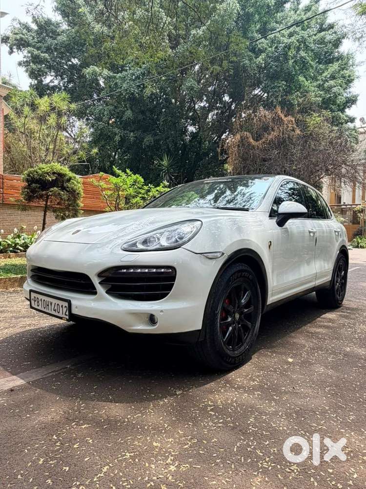 Porsche Cayenne 2013 Diesel 74000 Km Driven