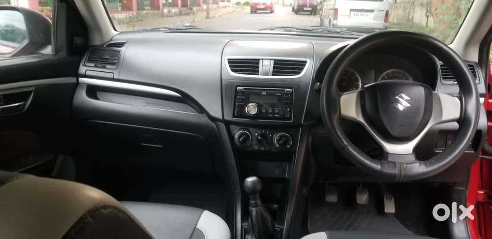 Maruti Suzuki Swift Vxi + Manual, 2011, Petrol