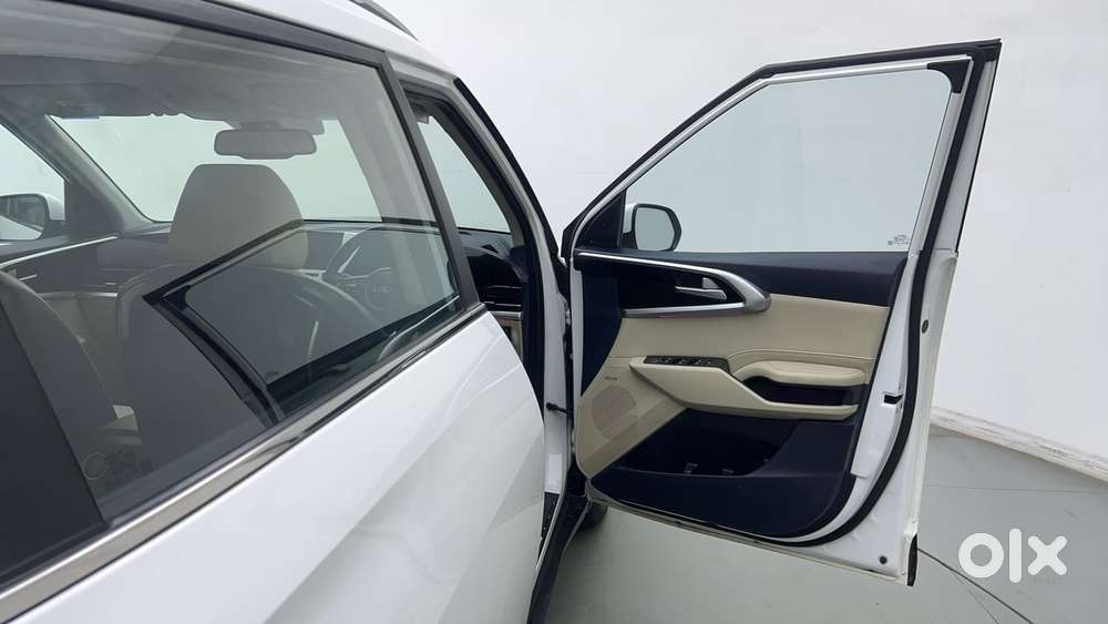 Kia Carens 1.4 Luxury Plus 6 Str, 2022, Petrol