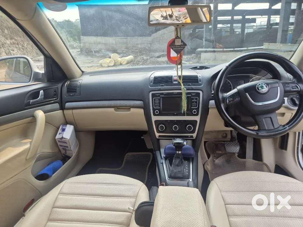 Skoda Laura Ambition 2013