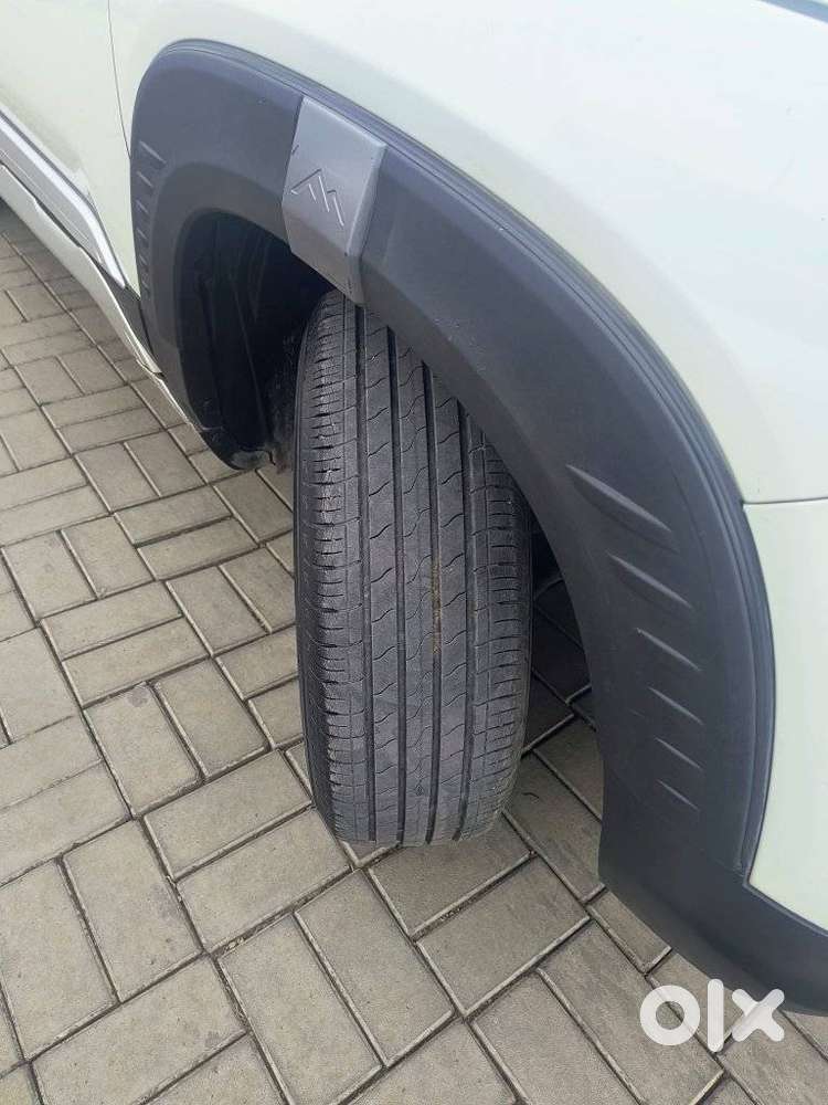 Maruti Suzuki Brezza 1.5 Zxi Smart Hybrid, 2022, Petrol