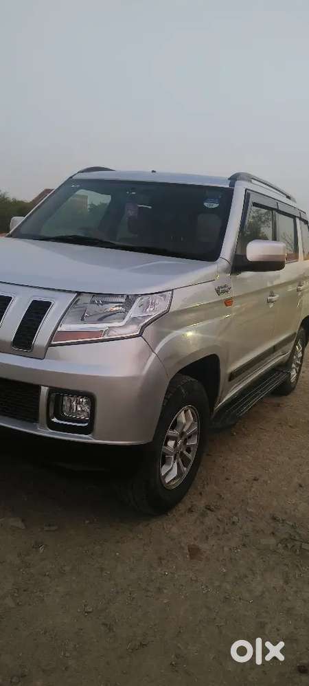 Mahindra Tuv 300 2016 Diesel Well Maintained Good Condition