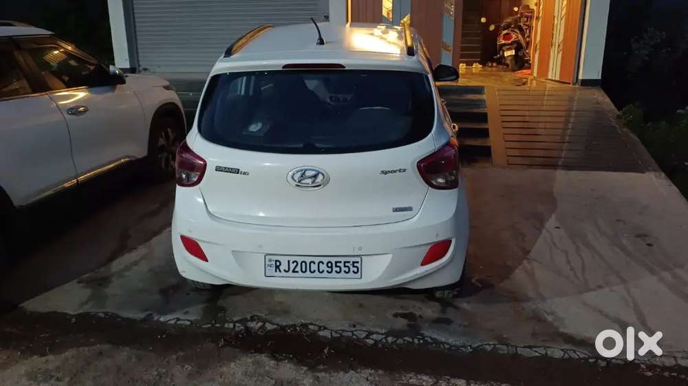 Hyundai Grand I10 Sportz 2013