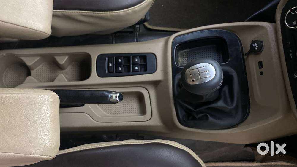 Mahindra Tuv 300 Mhawk100 T8, 2018, Diesel