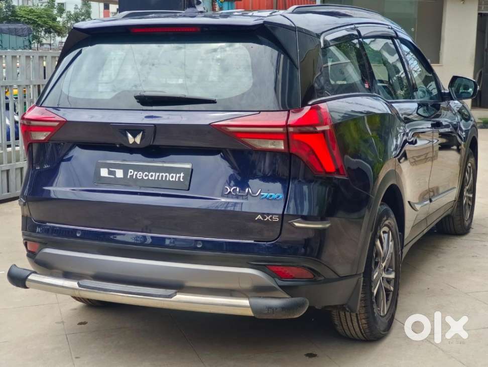 Mahindra XUV700 2.0 AX 5 Petrol MT 7 Str, 2023, Petrol