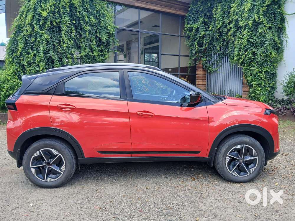 Tata Nexon Fearless Plus (ps) 1.2 Icng 6mt Red Dark Edition, 2024, P..