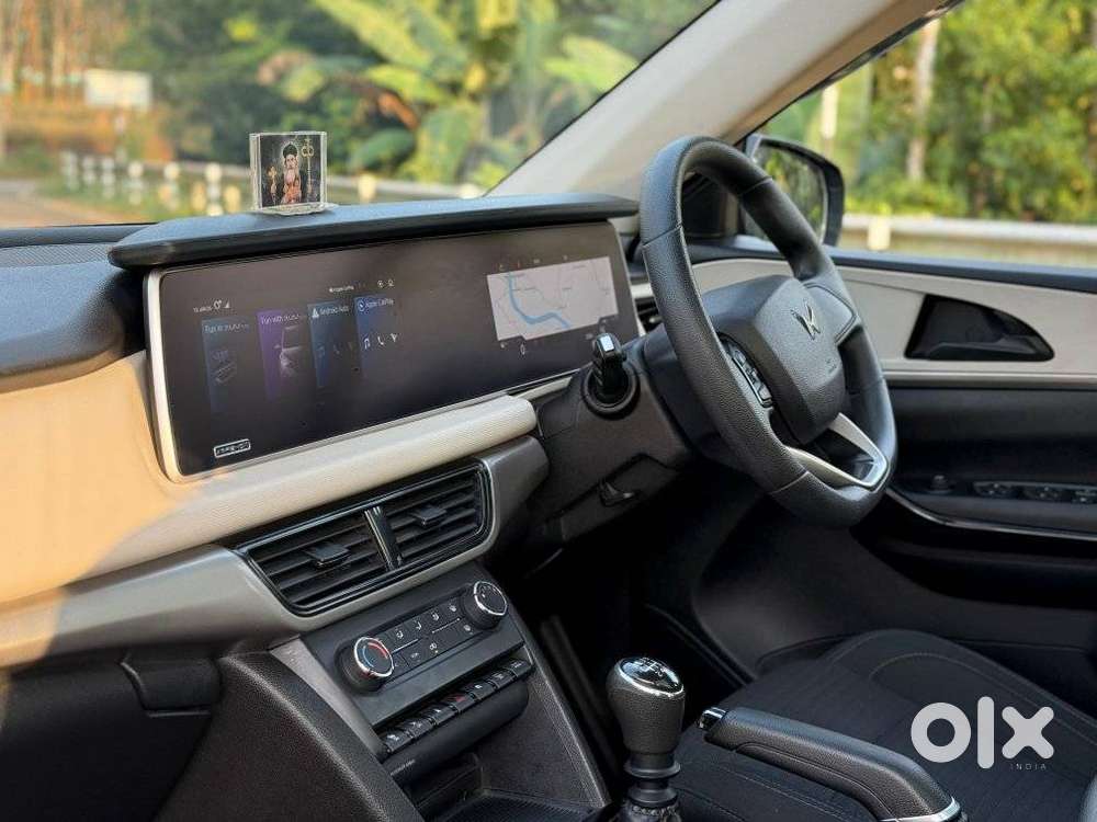 Mahindra Xuv700 2.2 Ax 5 Diesel Mt 7 Str, 2023, Diesel