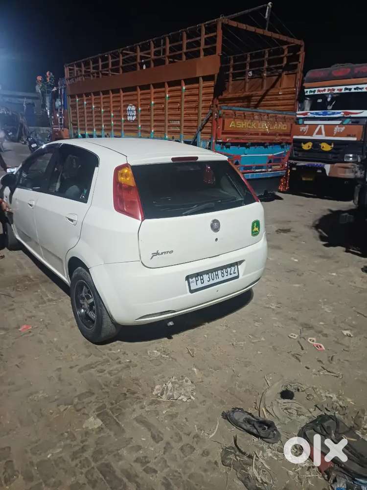 Fiat Punto 2012 Diesel 150000 Km Driven