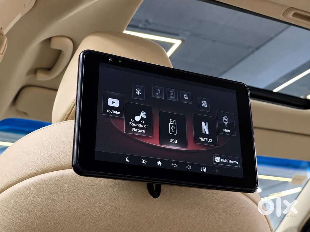 Kia Carnival Limousine 2023 Model