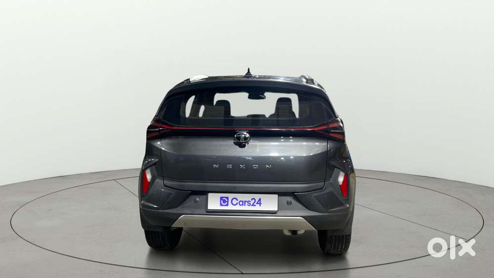 Tata Nexon Fearless Plus S Purple 1.2 Revotron Petrol 7dca Dual Tone..