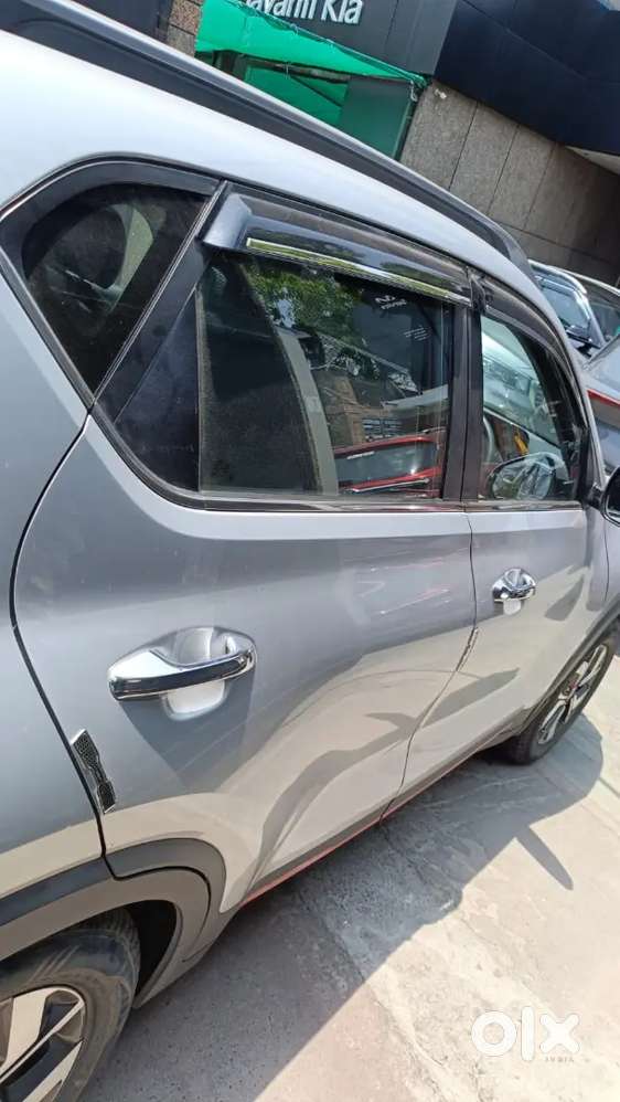 Kia Sonet August 2022 Diesel Top-end Model Gt Line Auto Transmission