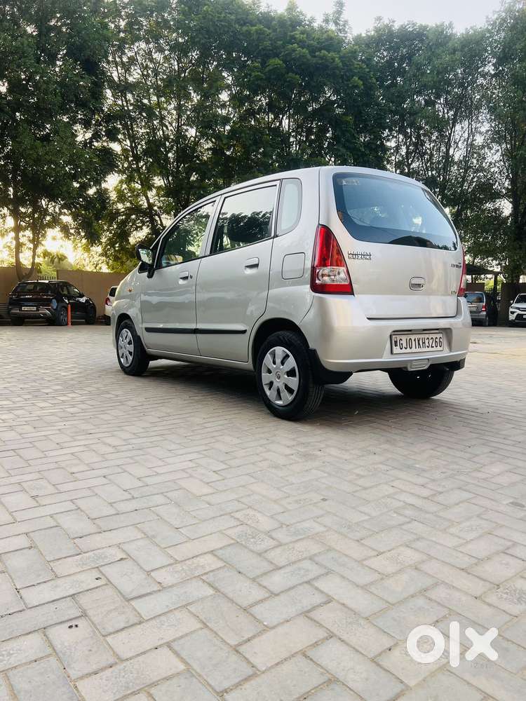 Maruti Suzuki Estilo Lxi Bs-iv, 2011, Petrol