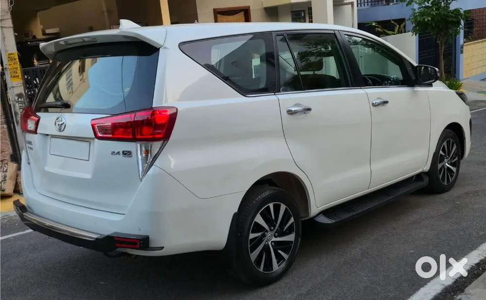 Toyota Innova Crysta 2021