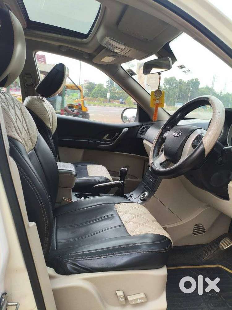 Mahindra Xuv500 W10 2wd, 2016