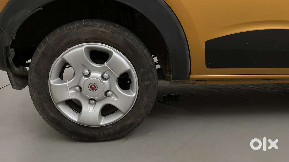 Renault Triber Rxz Easy-r Amt, 2022, Petrol
