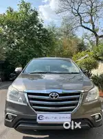 Toyota Innova 2.5 VX 8 STR, 2014, Diesel