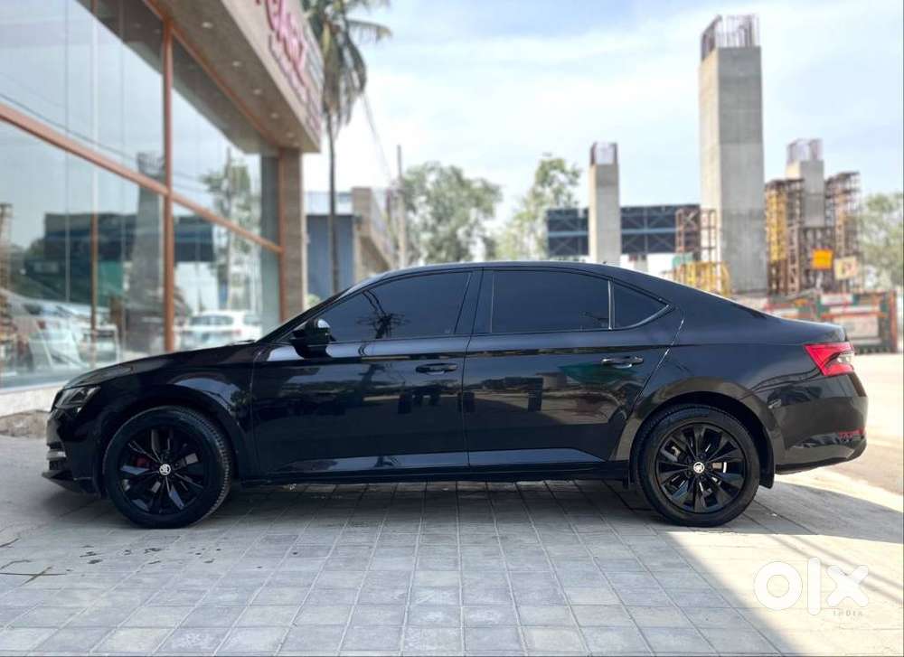 Skoda Superb 2.0 Tsi At L&k, 2021, Petrol