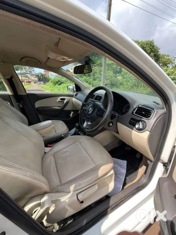 Volkswagen Vento 2013 1.6 Highline Diesel