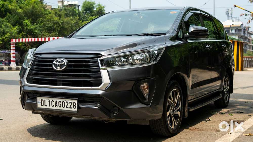 Toyota Innova Crysta 2.8 Gx At, 2022, Petrol