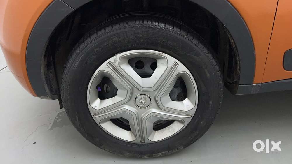 Tata Nexon 1.2 Revotron Xma Amt, 2019, Petrol