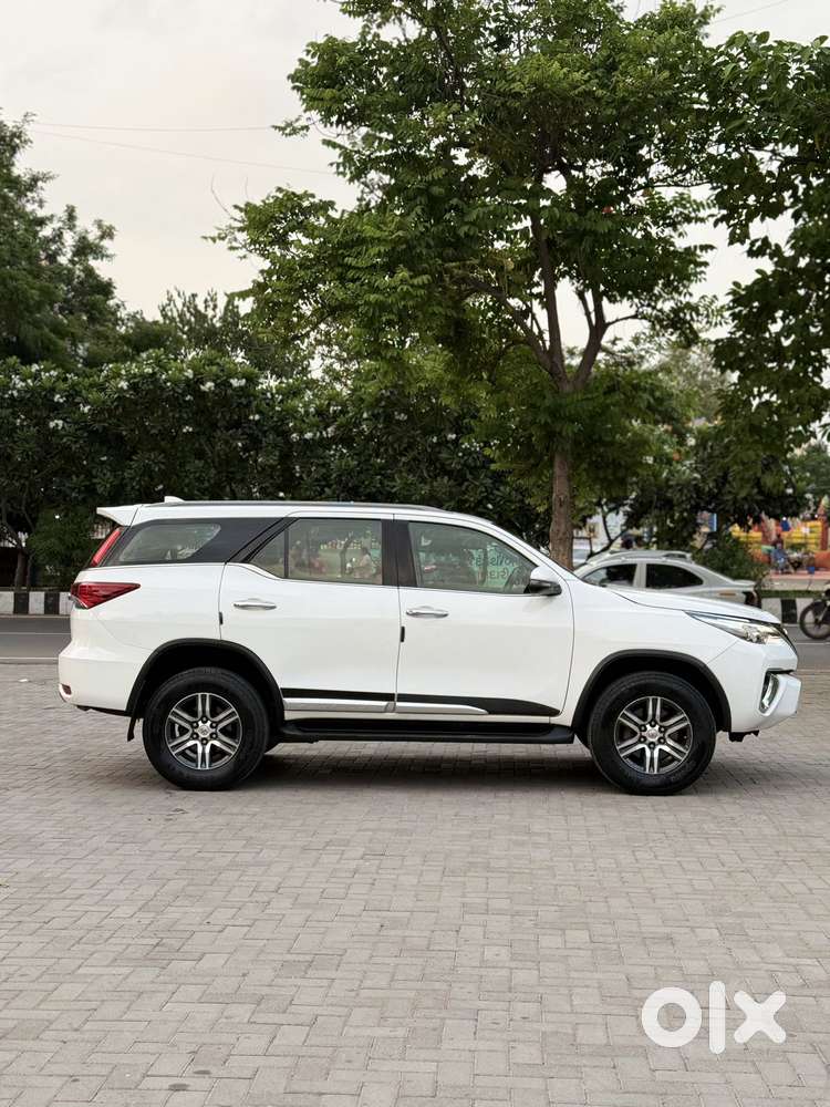 Toyota Fortuner 4x2 At 2.8 Diesel, 2019, Diesel