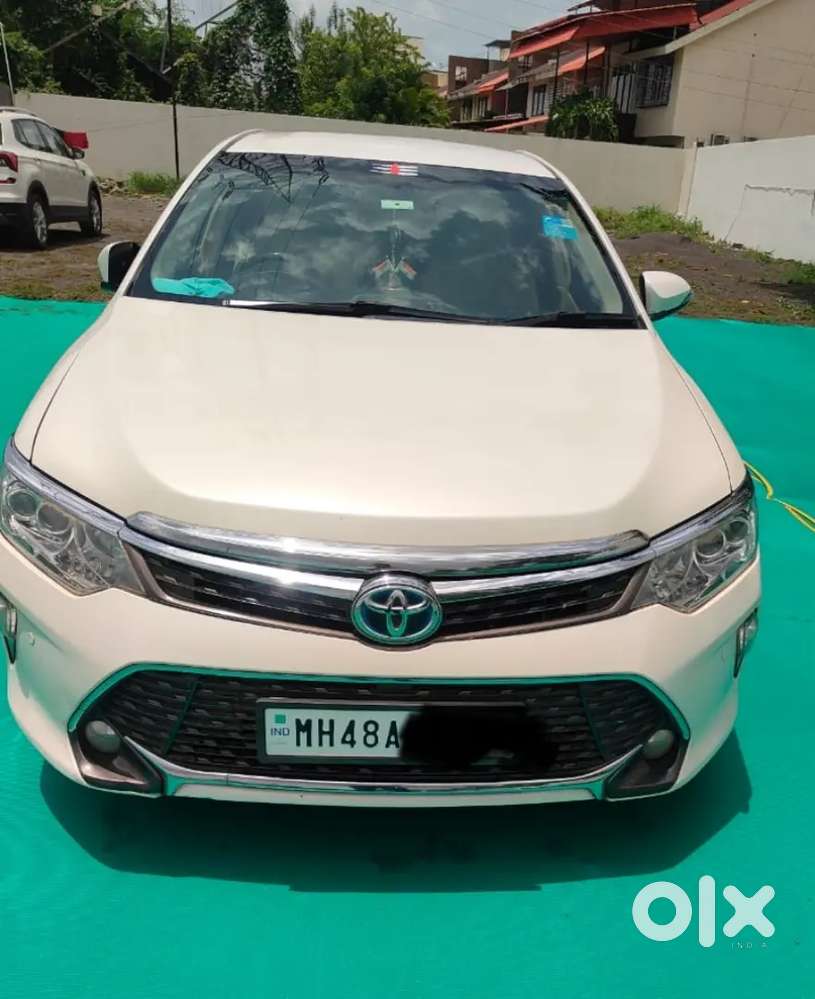 Toyota Camry Hybrid 2015
