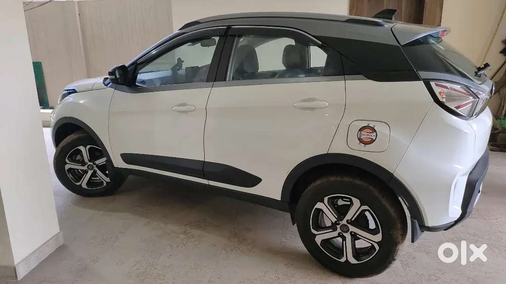 Tata Nexon 2022 Petrol Manual, With Full Invoice Covered Insurance.