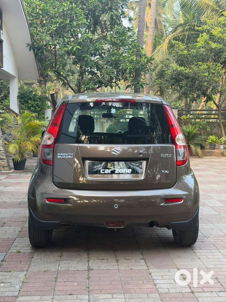 Maruti Suzuki Ritz Vxi, 2010, Petrol