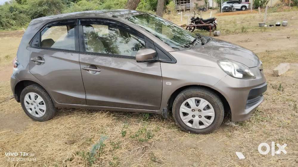 Honda Brio Smt Petrol 2013