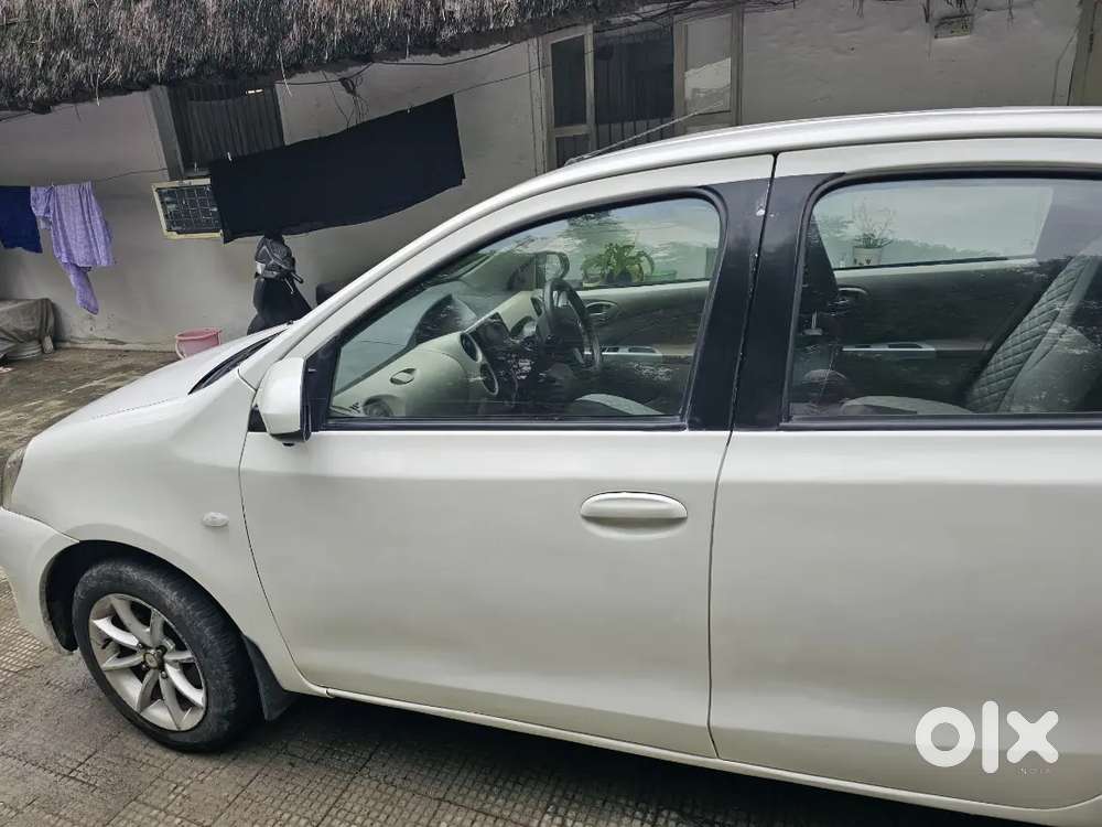 Excellent Condition Without Any Scratches With Alloys