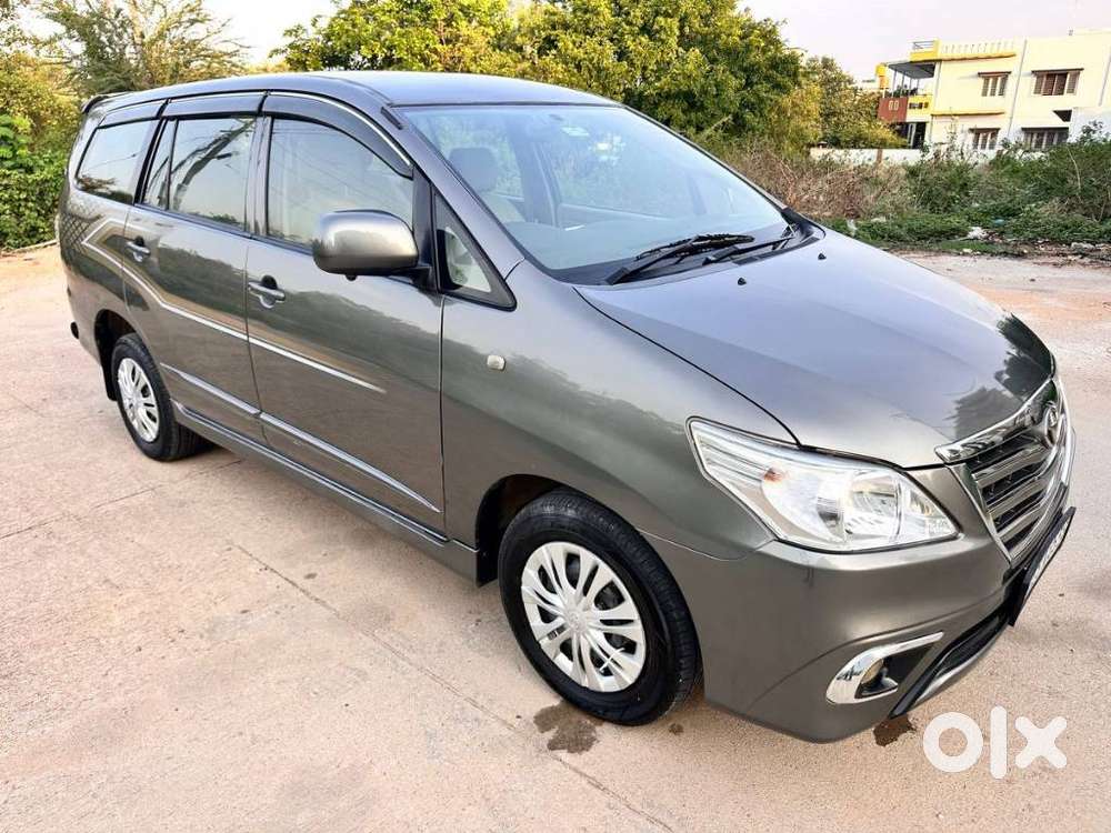 Toyota Innova 2.5 G (diesel) 8 Seater, 2013, Diesel