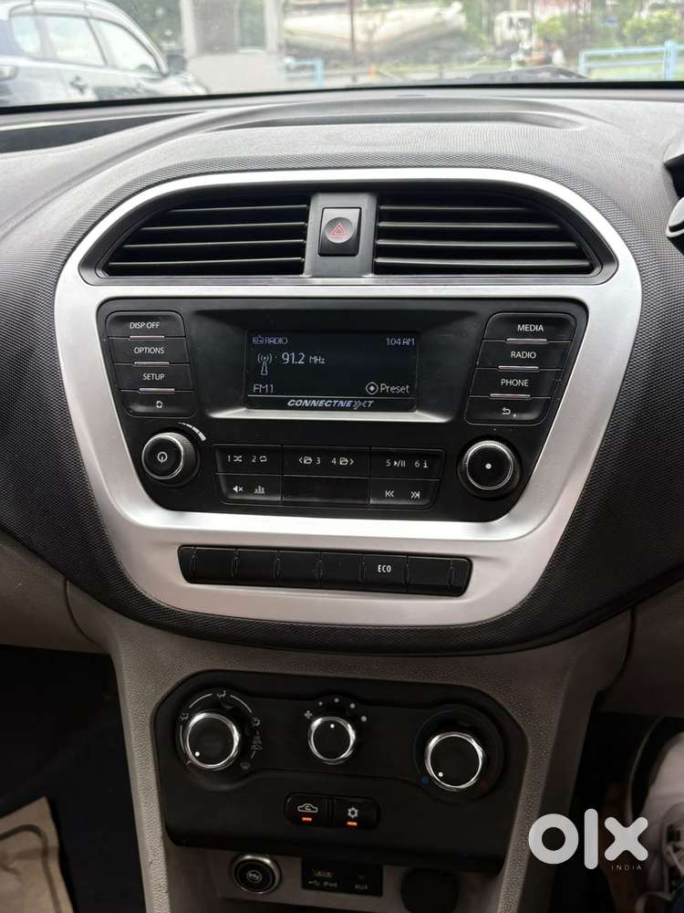 Tata Tiago 1.2 Revotron Xt, 2016, Cng & Hybrids