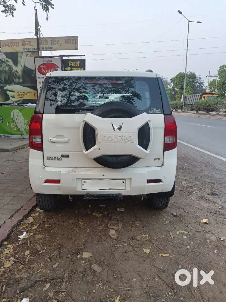 Mahindra Tuv 300 2015 Diesel 85000 Km Driven