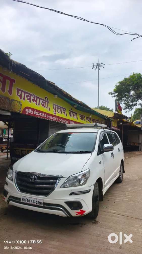 Toyota Innova 2014 Diesel 180000 Km Driven