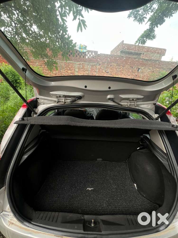 Ford Figo 2011 Diesel 76000 Km Driven