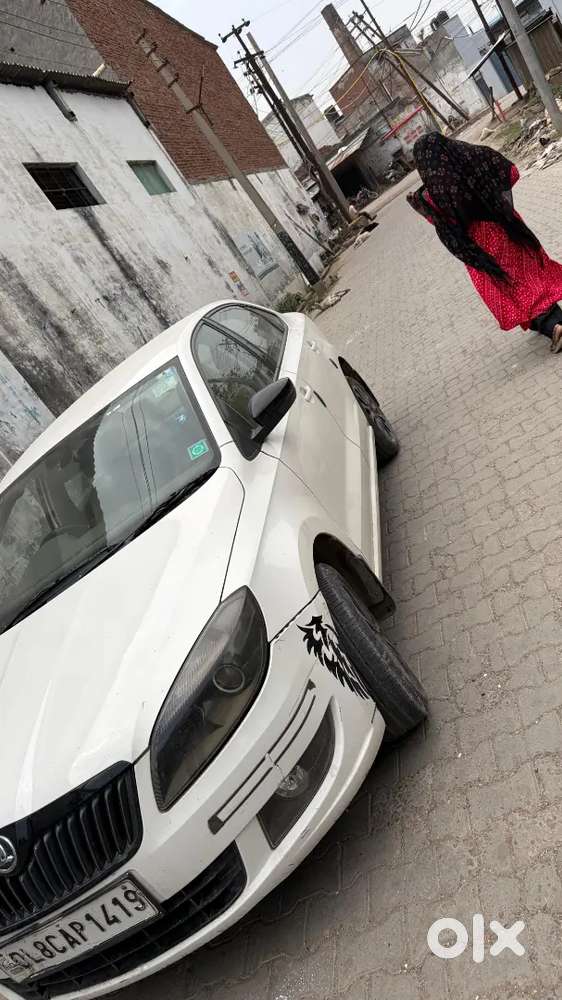 Skoda Rapid 2016 Petrol 60000 Km Driven