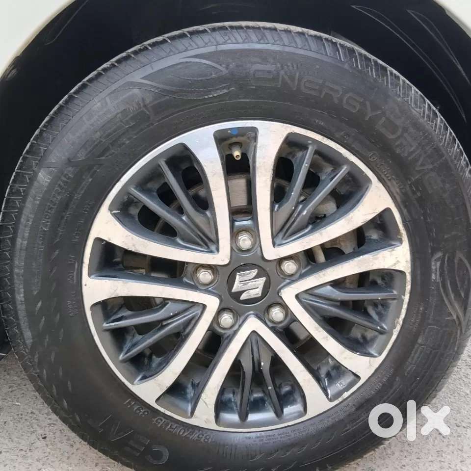 Maruti Suzuki Ertiga Zxi Plus At Shvs, 2022, Petrol