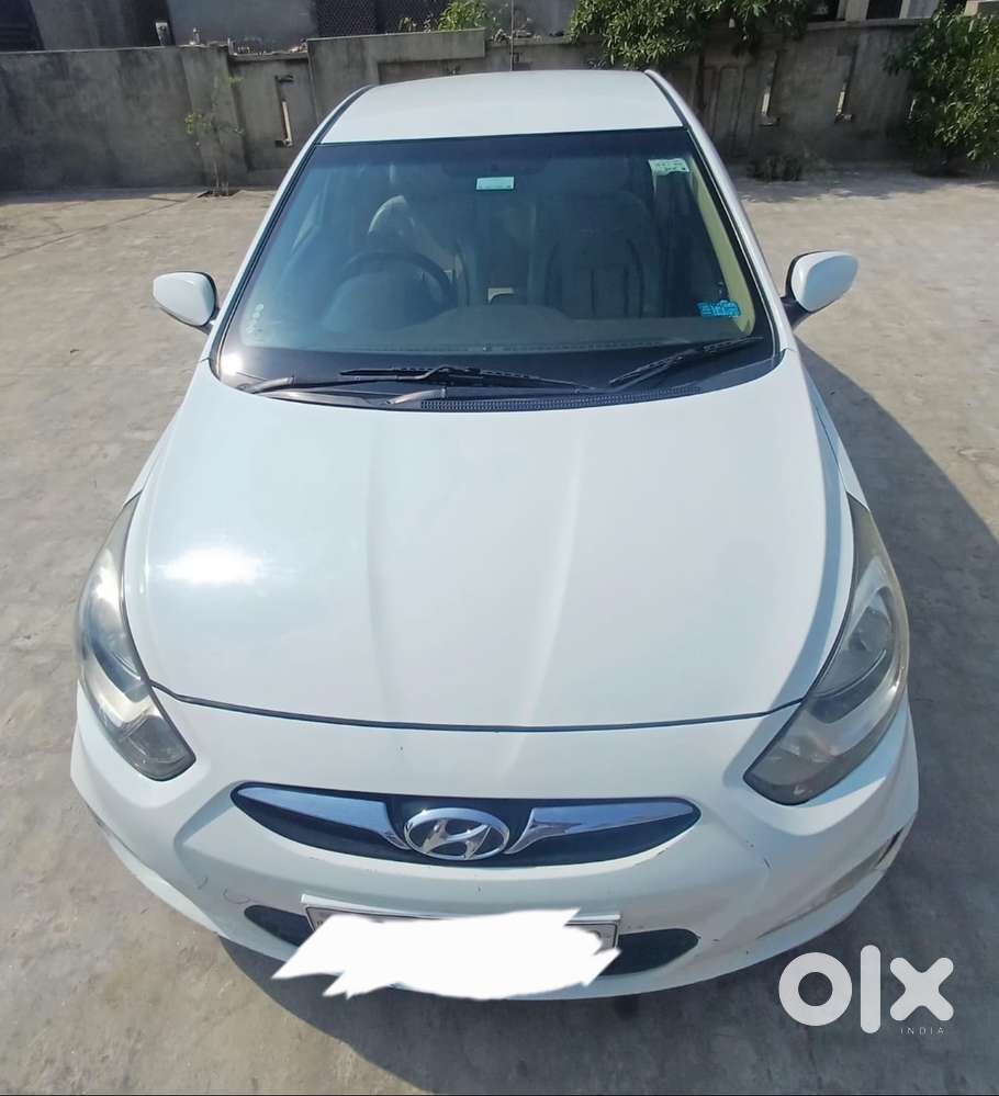 Hyundai Verna Fluidic 2012