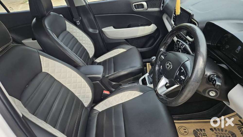 Hyundai Venue 1.2 S (o), 2023, Petrol